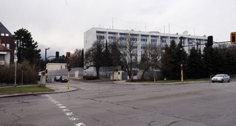 Алея Героите на Украйна до руското посолство в София ще има, реши за втори път СОС